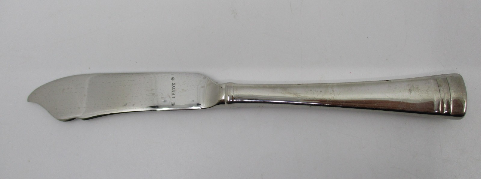 LENOX  STAINLESS FEDERAL PLATINUM (Glossy) MASTER BUTTER KNIFE - 7" - 05M