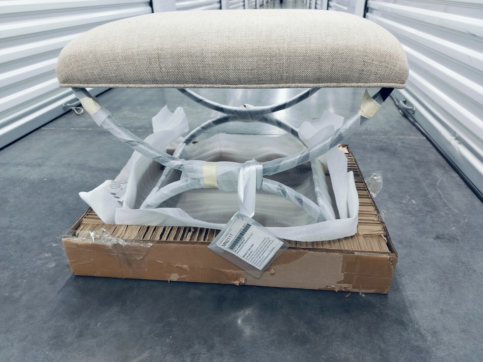 Nonarch Niles Bench With Fabric Seat