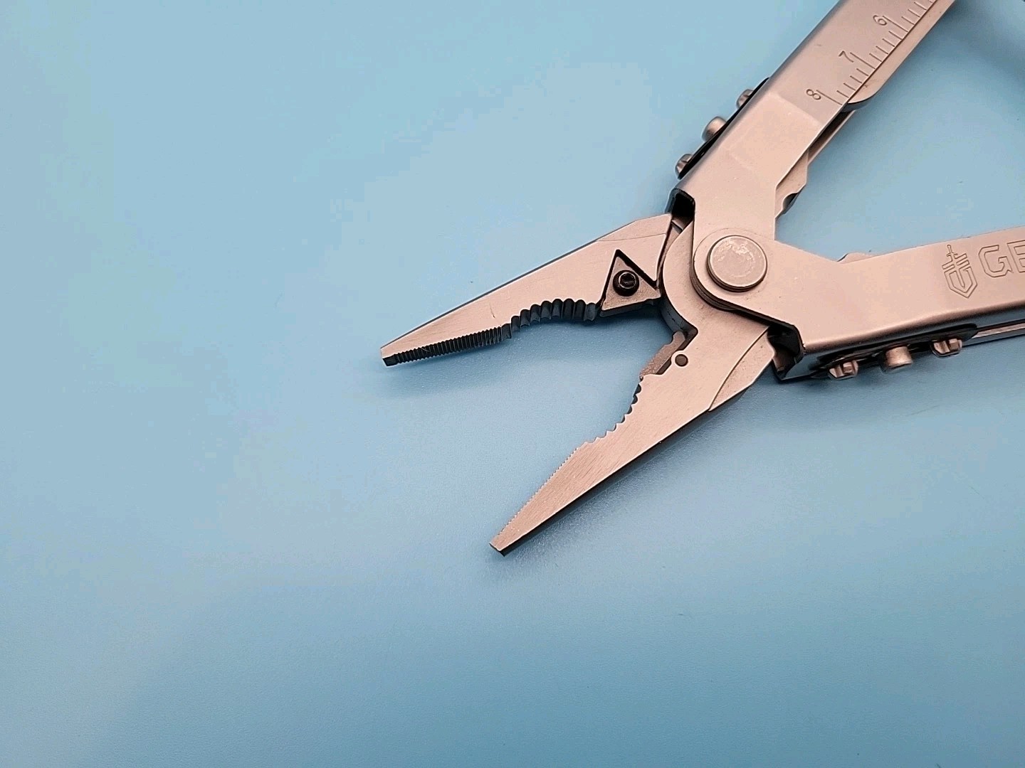 Gerber MP600 Multiplier Multi-Tool - Silver - Needle Nose Carbide Cutter Pliers