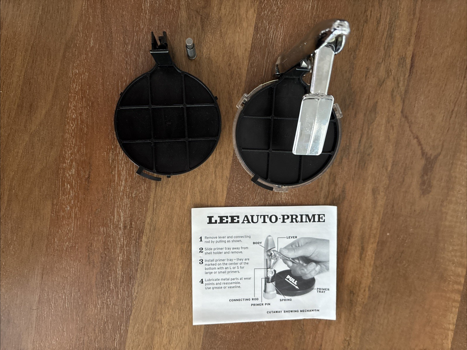 Lee Precision Auto-Prime Hand Priming Tool 90230 for Small Primers - NOS