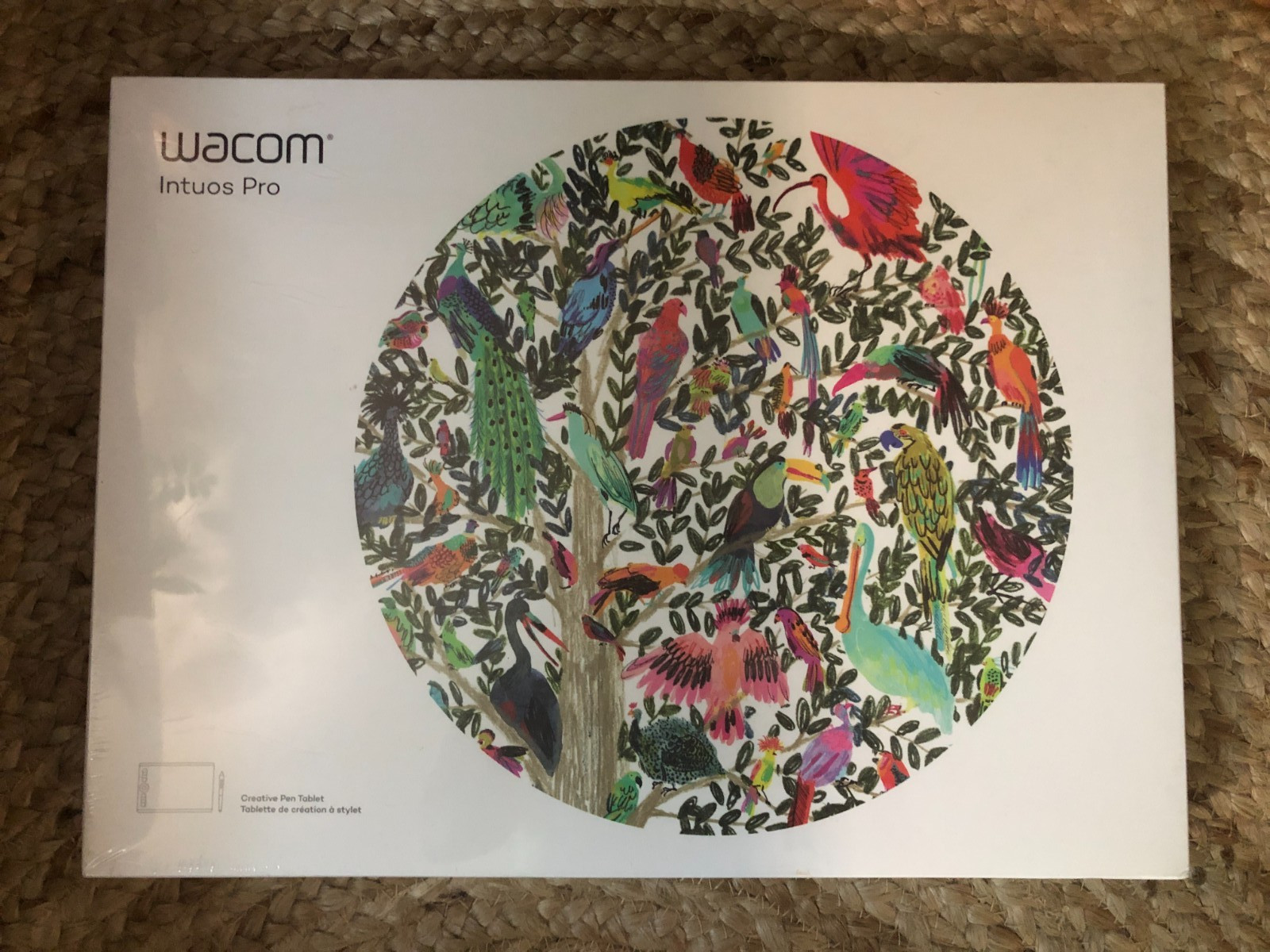 Wacom Intuos Pro Medium PTH-660 Drawing Tablet - NEW - Factory Sealed