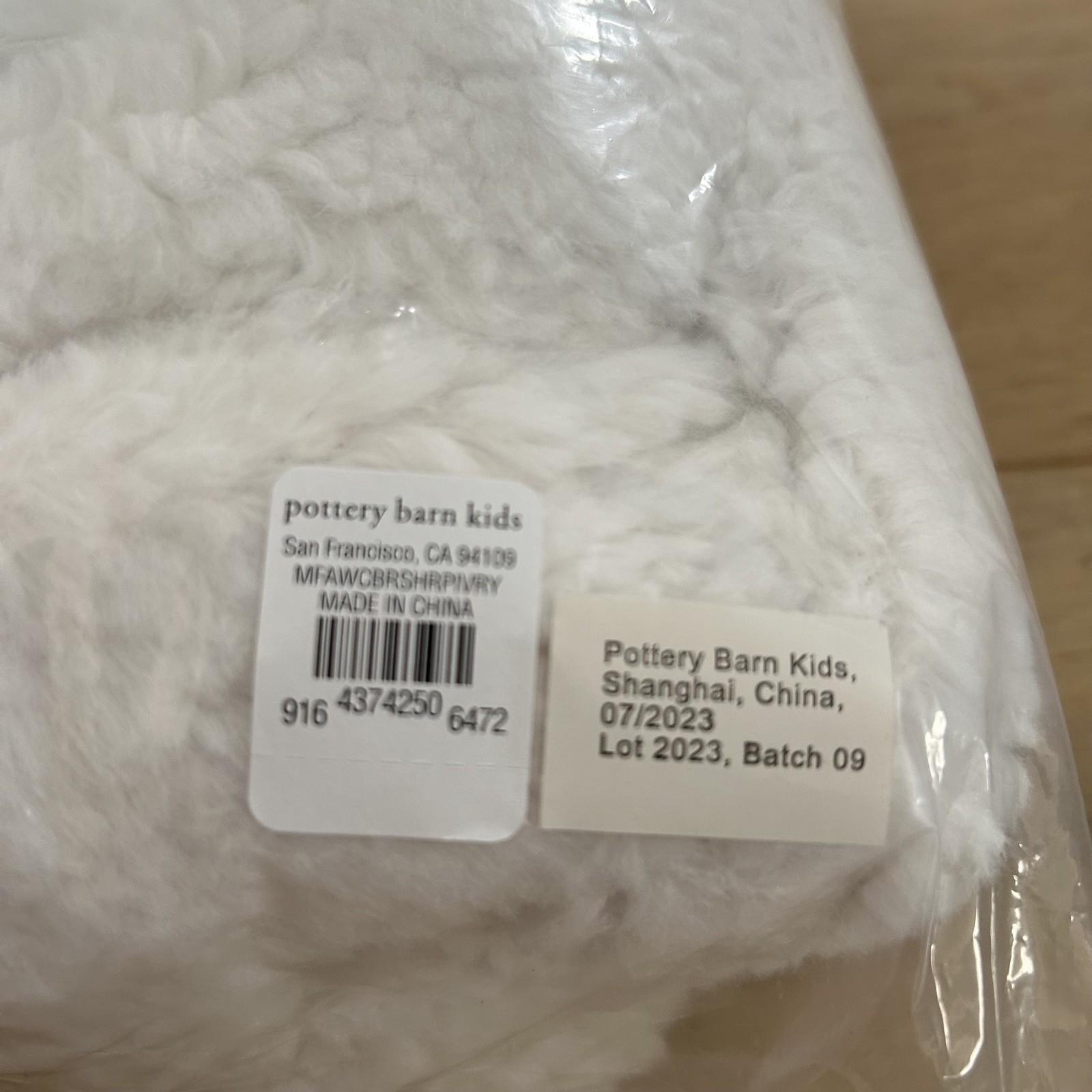 NEW Pottery Barn "My First" Anywhere Chair Slipcover Ivory Sherpa Bear Plush