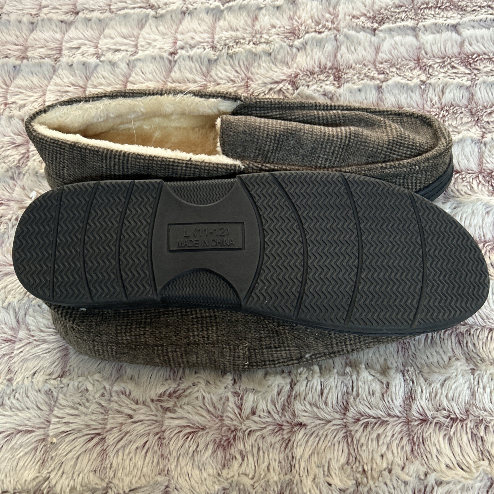 Ike Behar Men's Memory Foam Slippers size large. New