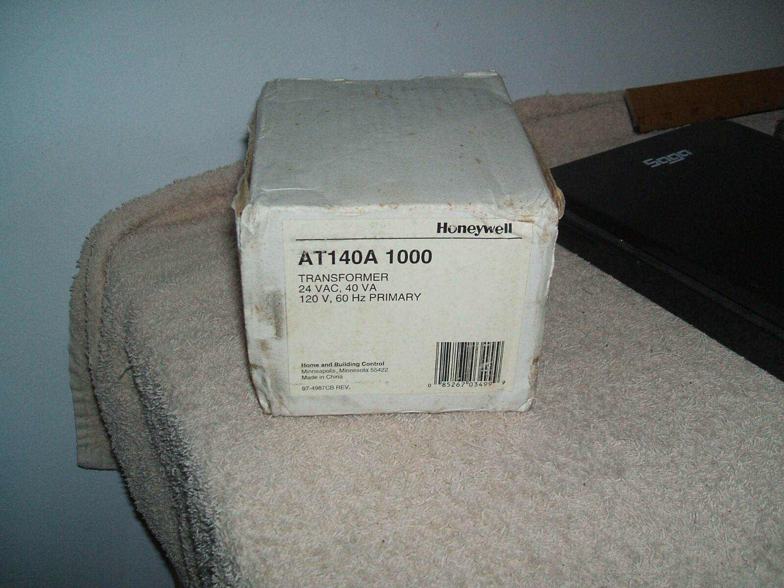 HONEYWELL AT140A1000 AT140A-1000 TRANSFORMER 24V 120V 60HZ UNIVERSAL PLATE FOOT
