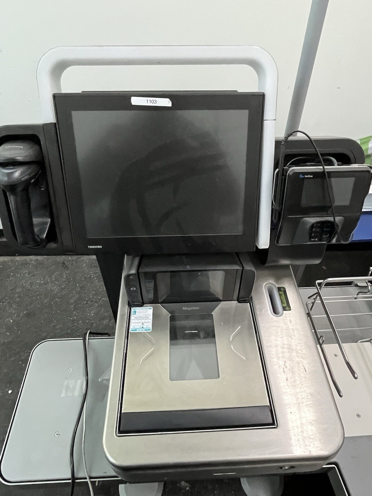 Toshiba Self-Checkout POS System Touchscreen Barcode Scanner Payment Terminal.