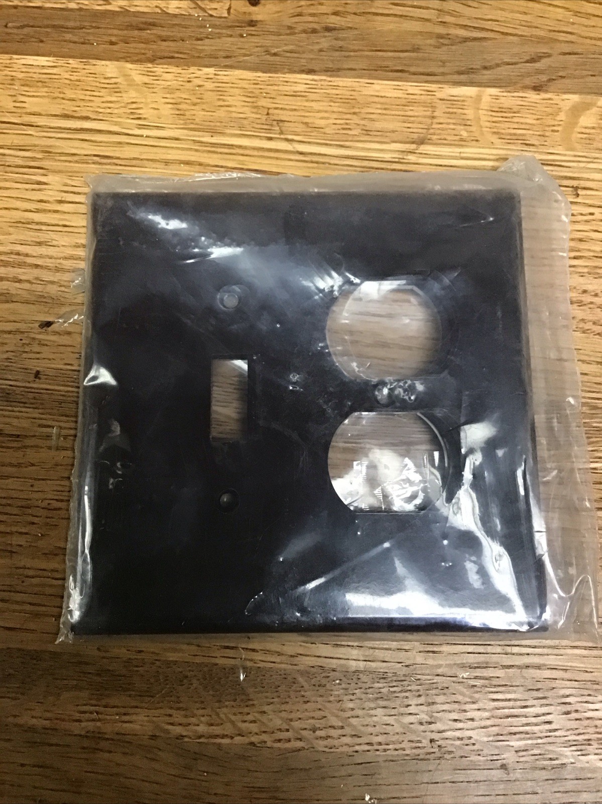 JUMBO DARK BROWN JUMBO 2-GANG Receptacle/SWITCH Combo PLATE Serra BRAND NEW