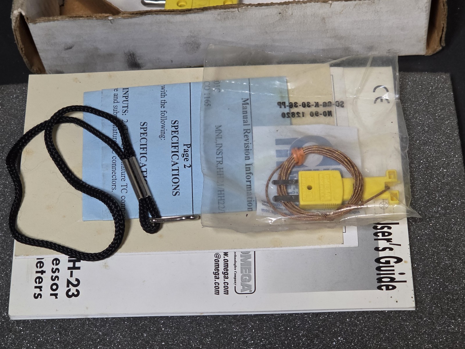 Omega Handheld Microprocessor Digital Thermometer HH-21