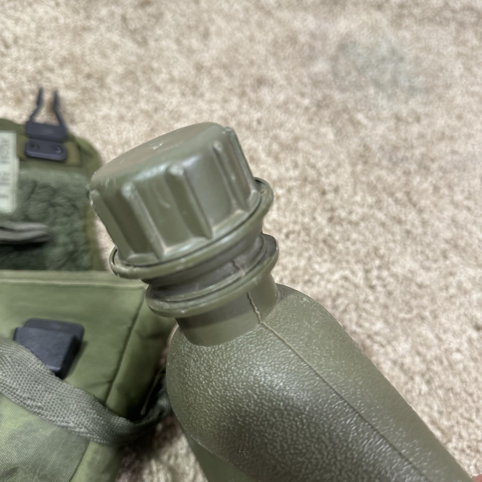 Vietnam War 2 Quart Collapsible US Canteen Hedwin Green w/ Strap