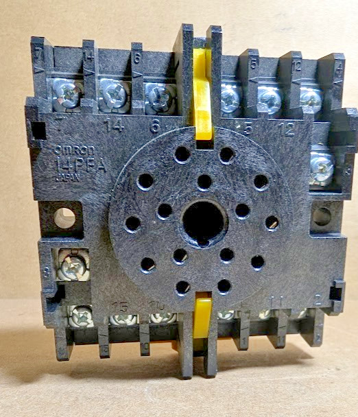 Omron 14PFA Relay Socket Base, 11 pin, 3 Pole, 250V, 7.5A (New NB)