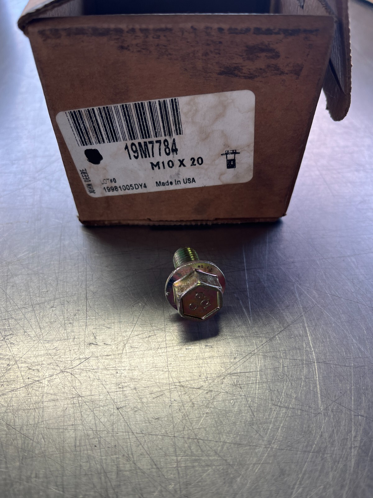 19M7784   GENUINE OEM  John Deere   BOLT   M10x20   QTY of 5 Bolts