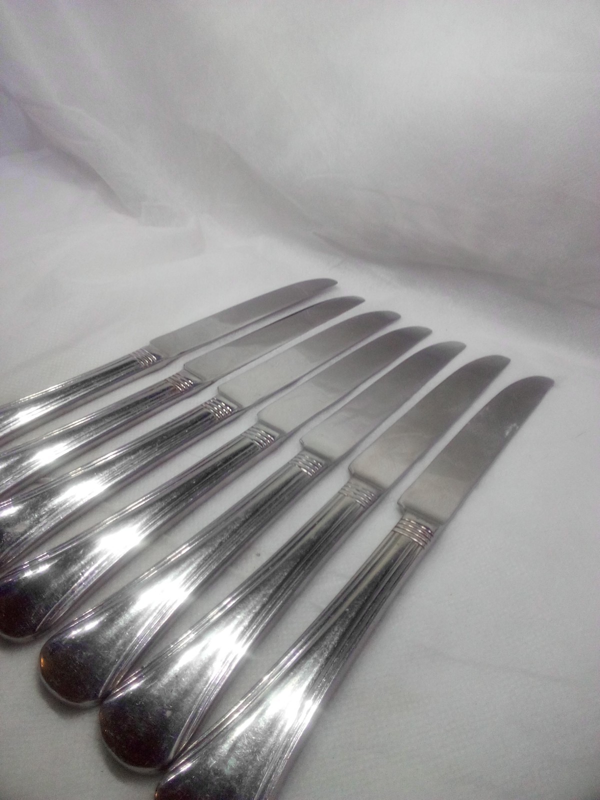 8 Dinner Knives Solid Reed & Barton Woodrow Stainless 9 5/8"