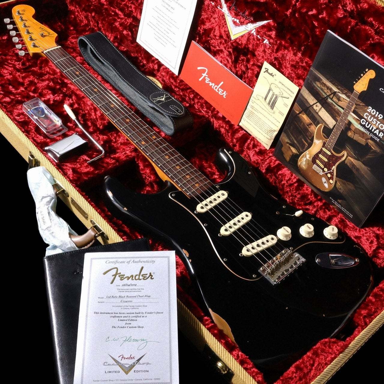 Fender Custom Shop 2017 Limited Edition Black Roasted DUAL-MAG Stratocaster