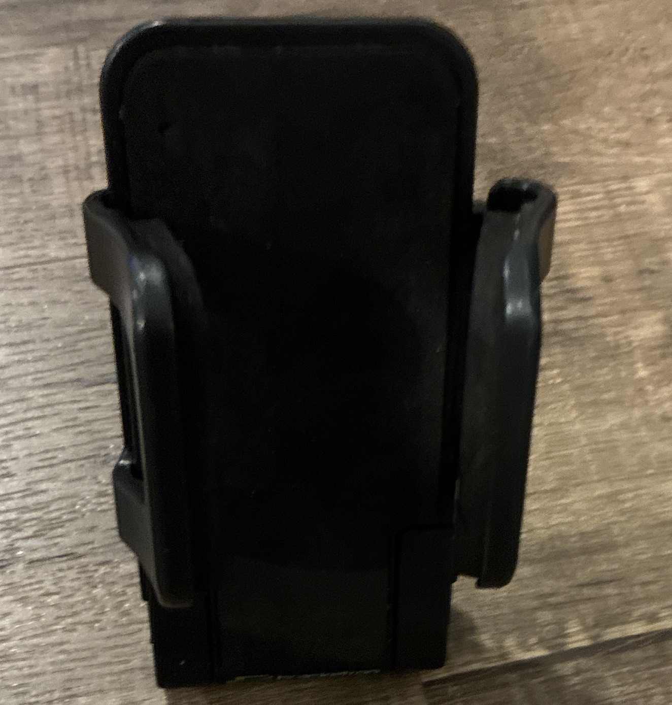 Black Universal Car Phone Mount, Air Vent Clip, Adjustable Angle, Plastic