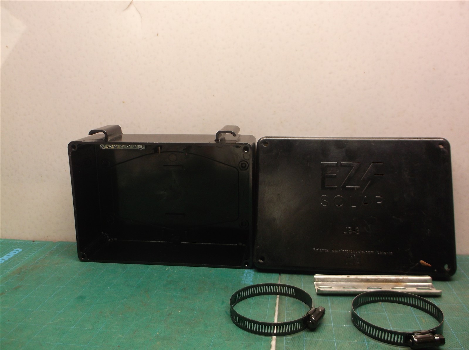 EZ Solar JB-3 Rooftop Junction Box