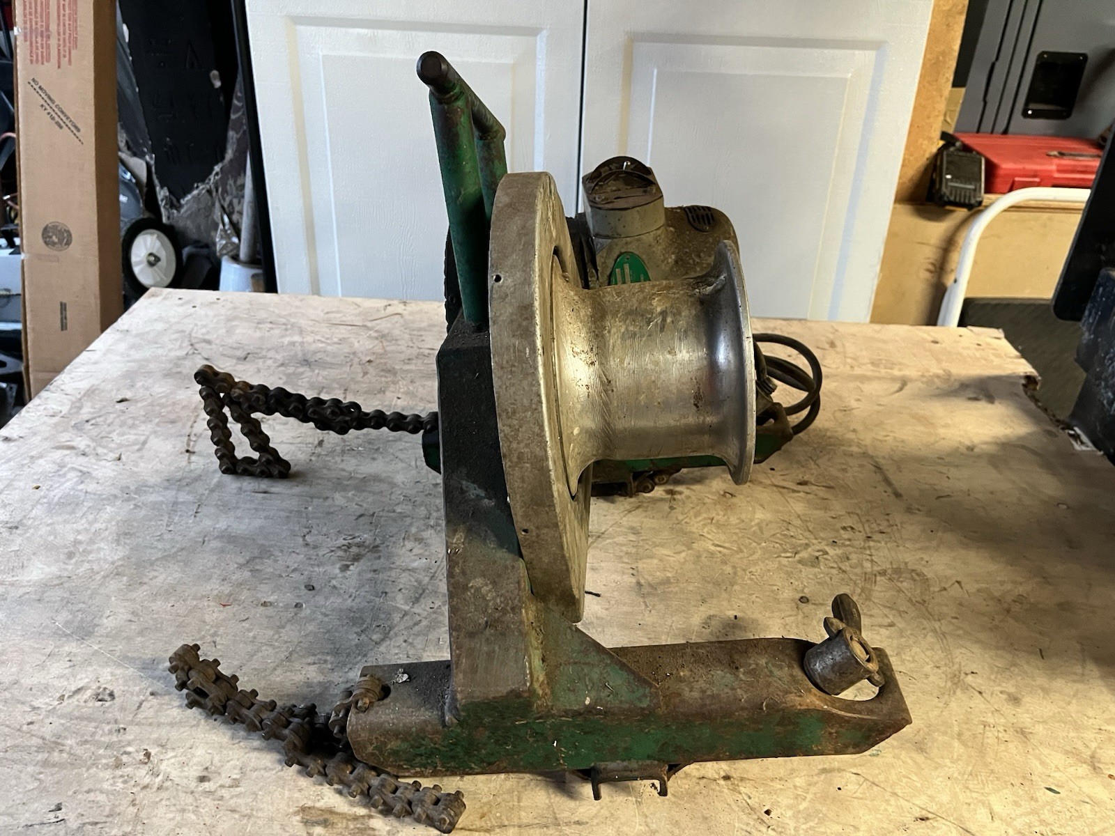 Greenlee 640 4000lb Tugger Wire Cable Puller W/ Chains Used Missing Inner Chain