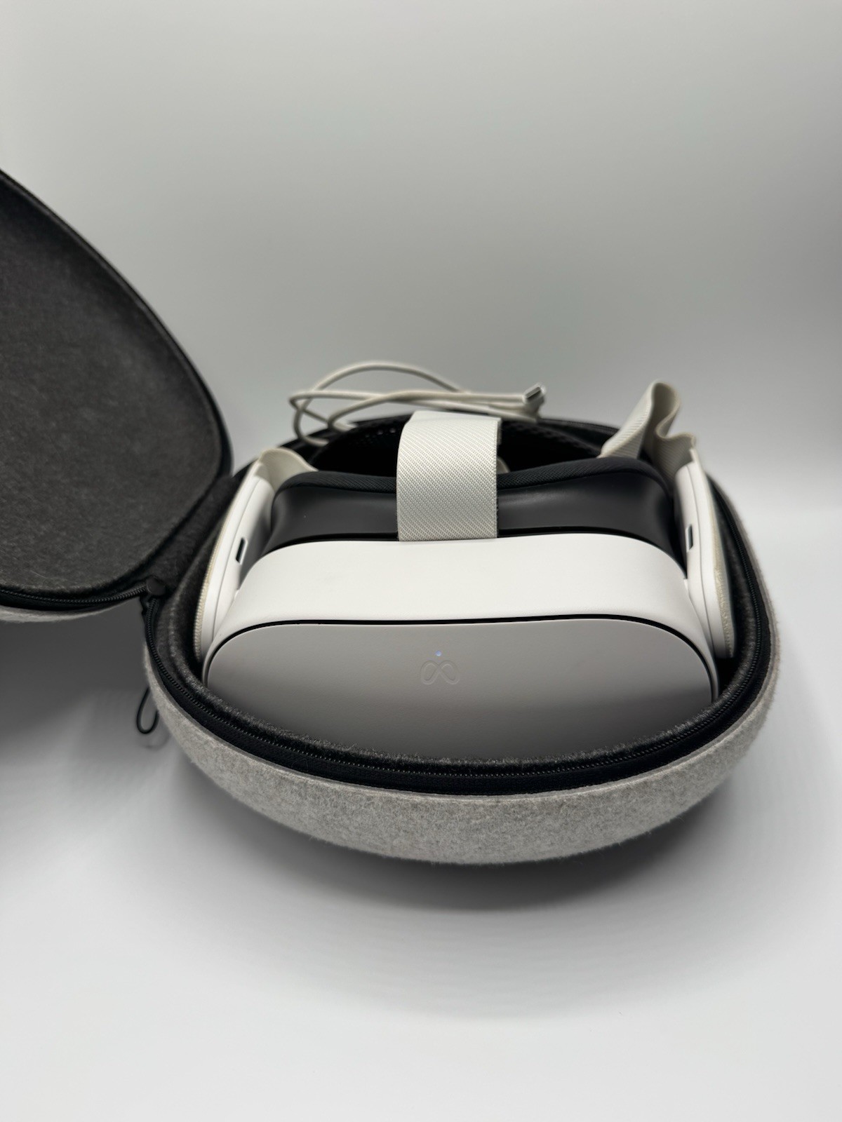 Meta Quest 3S 128GB VR Headset with Official Meta Carrying Case