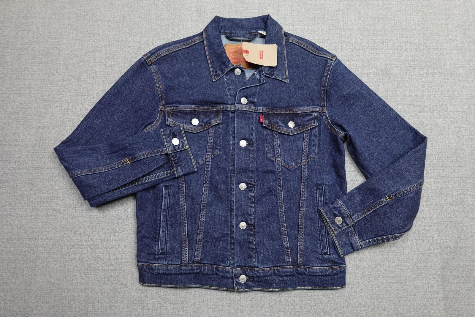 Levi's Denim Trucker Jacket Mens Small Blue Jean Button Front Standard Classic