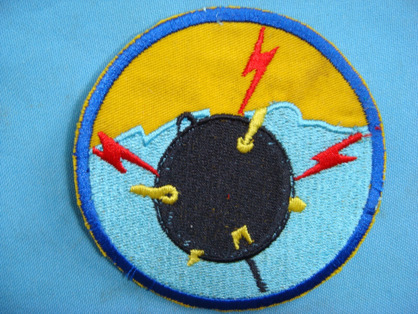 VIETNAM WAR  PATCH, US NAVY MINESWEEPERS NAVAL WARSHIP,