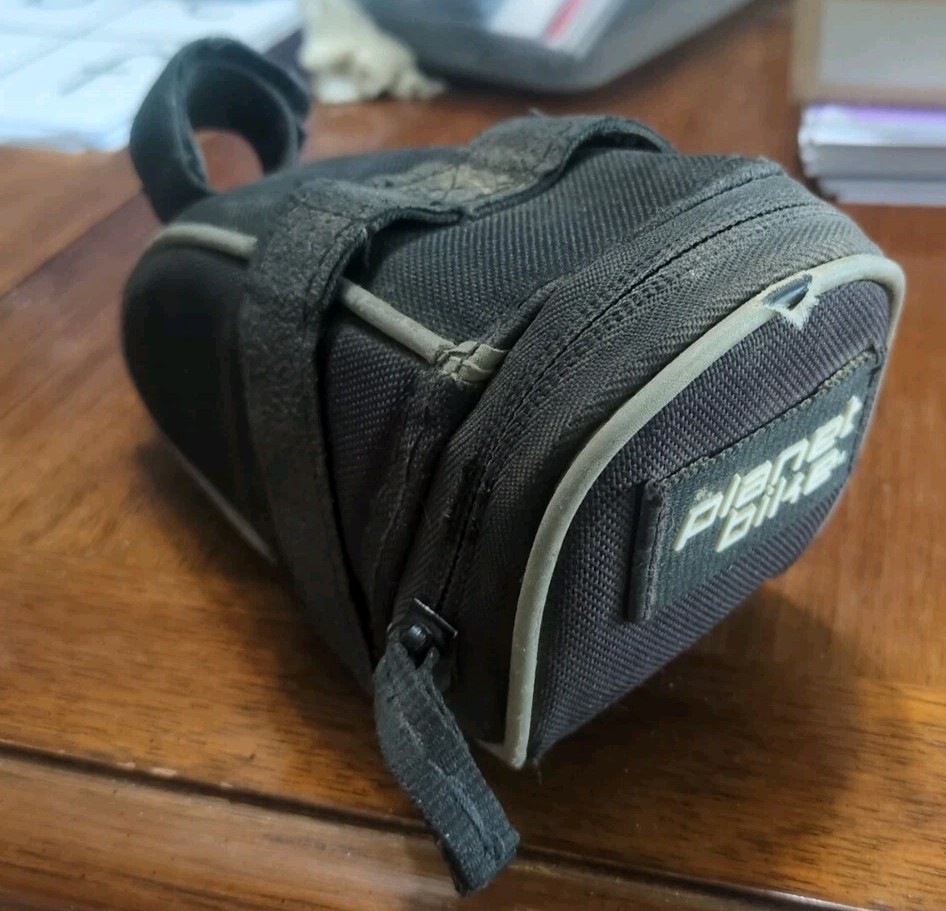 Planet Bike Seat Saddle Bag Seat Wedge Black Reflective Stripes Zip Straps Aero