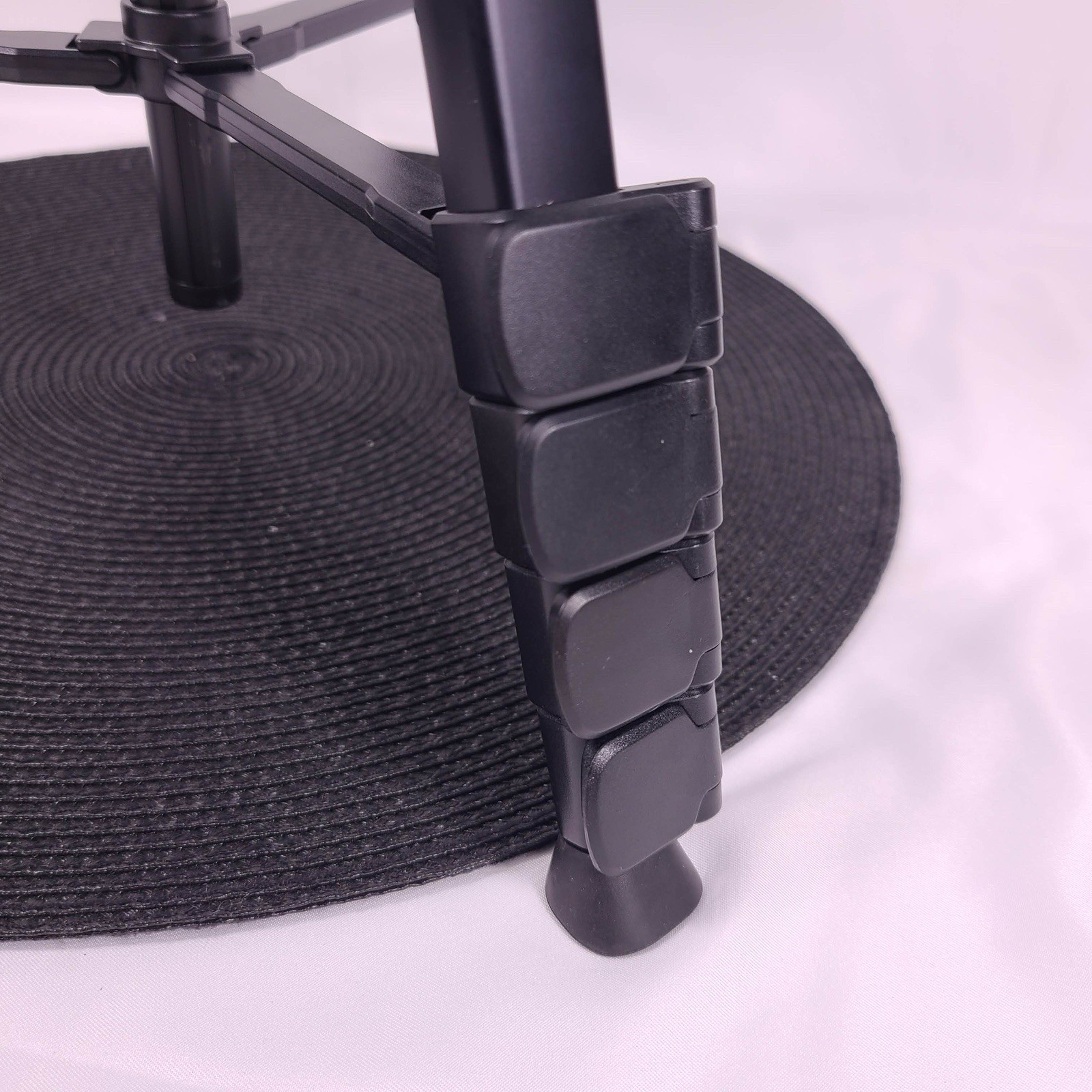 Joilcan M30 Camera Tripod - Stable - Extendable - Lightweight - NEW