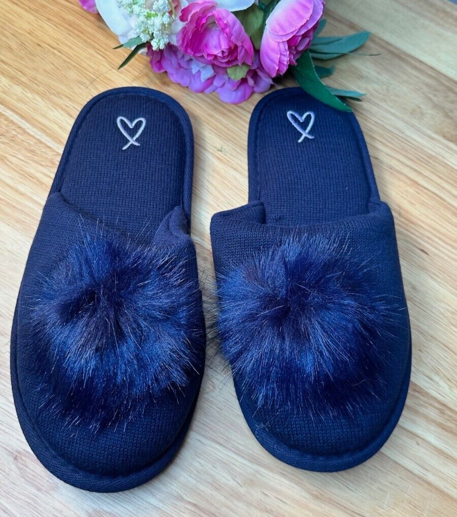 Victoria’s Secret Pom Pom Slippers Classic Navy Blue SMALL (5-6) NWT