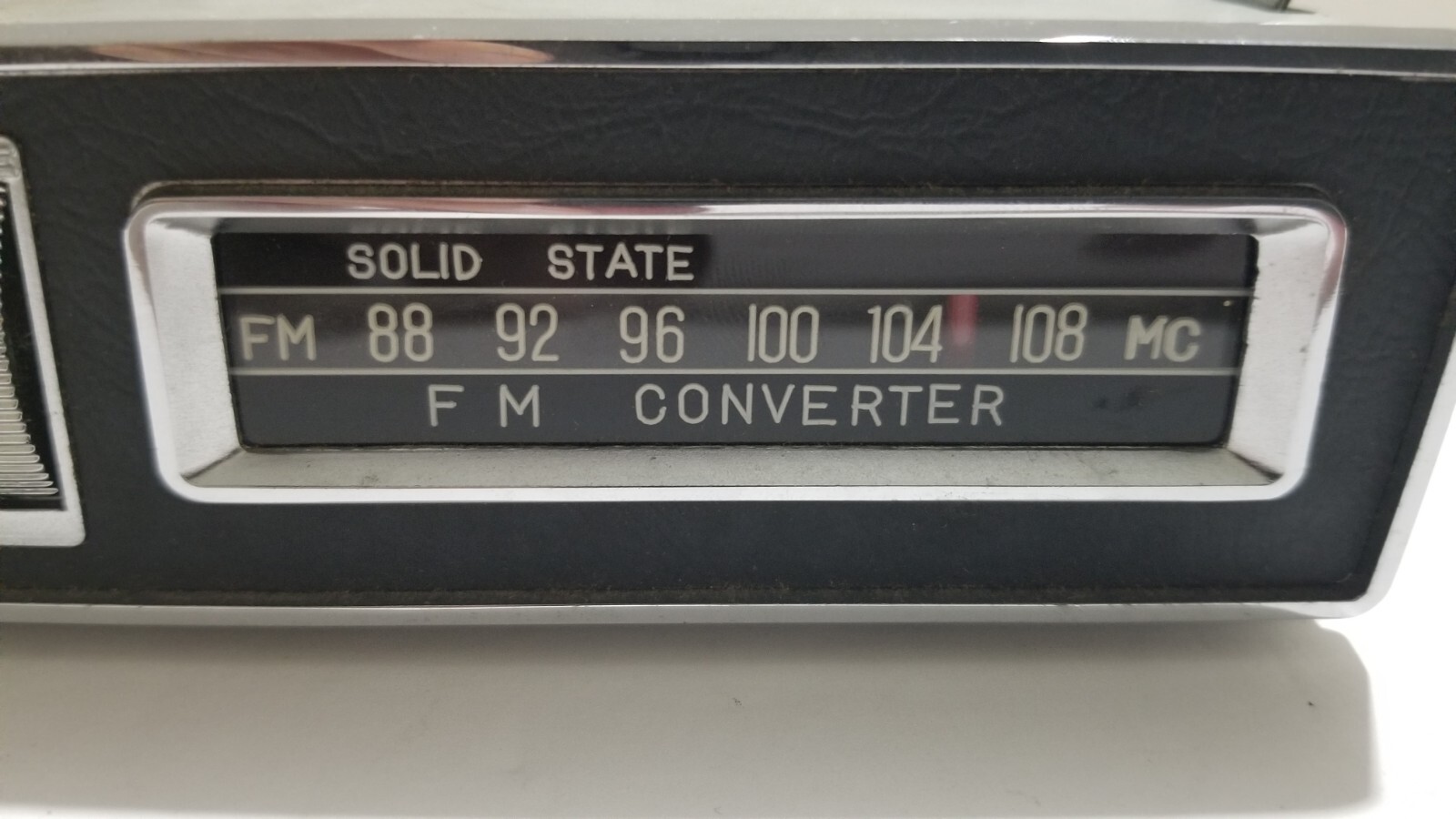 Inland Dynatronics Universal Manual Tuned All Transistor 12 Volt Radio Vintage