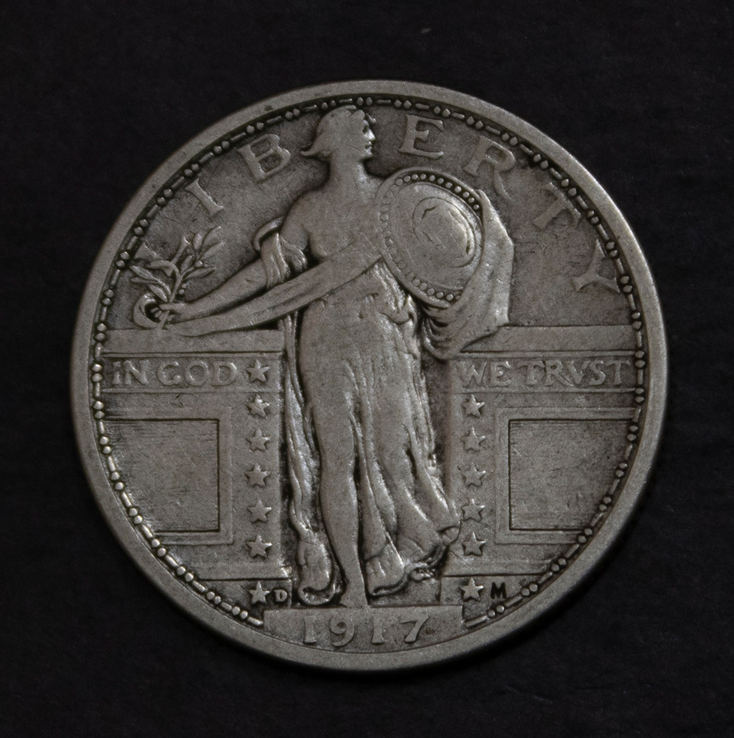 1917 D Type 1 Standing Liberty Quarter VF..............Lot 6247
