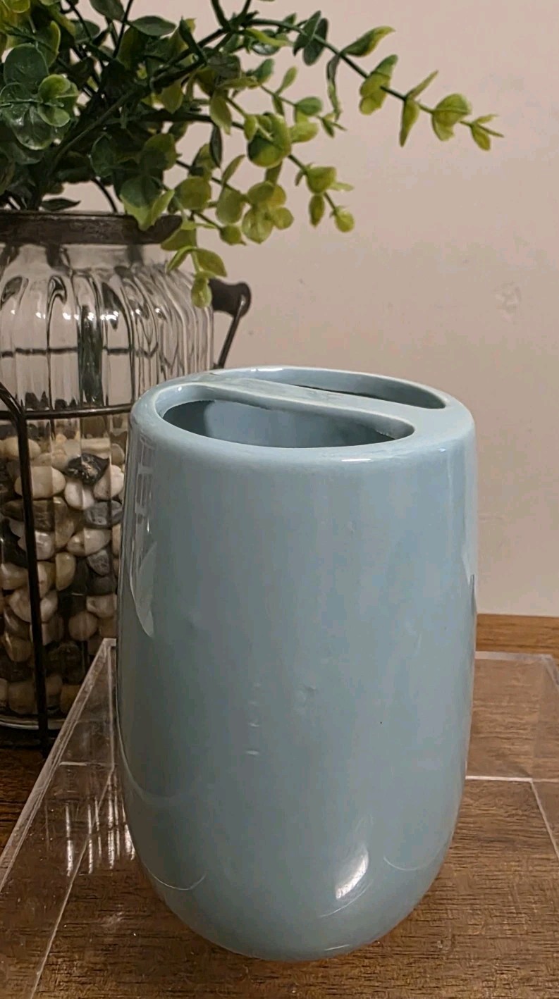 MainStays Clearly AQUA Blue Ceramic Toothbrush Holder VGUC