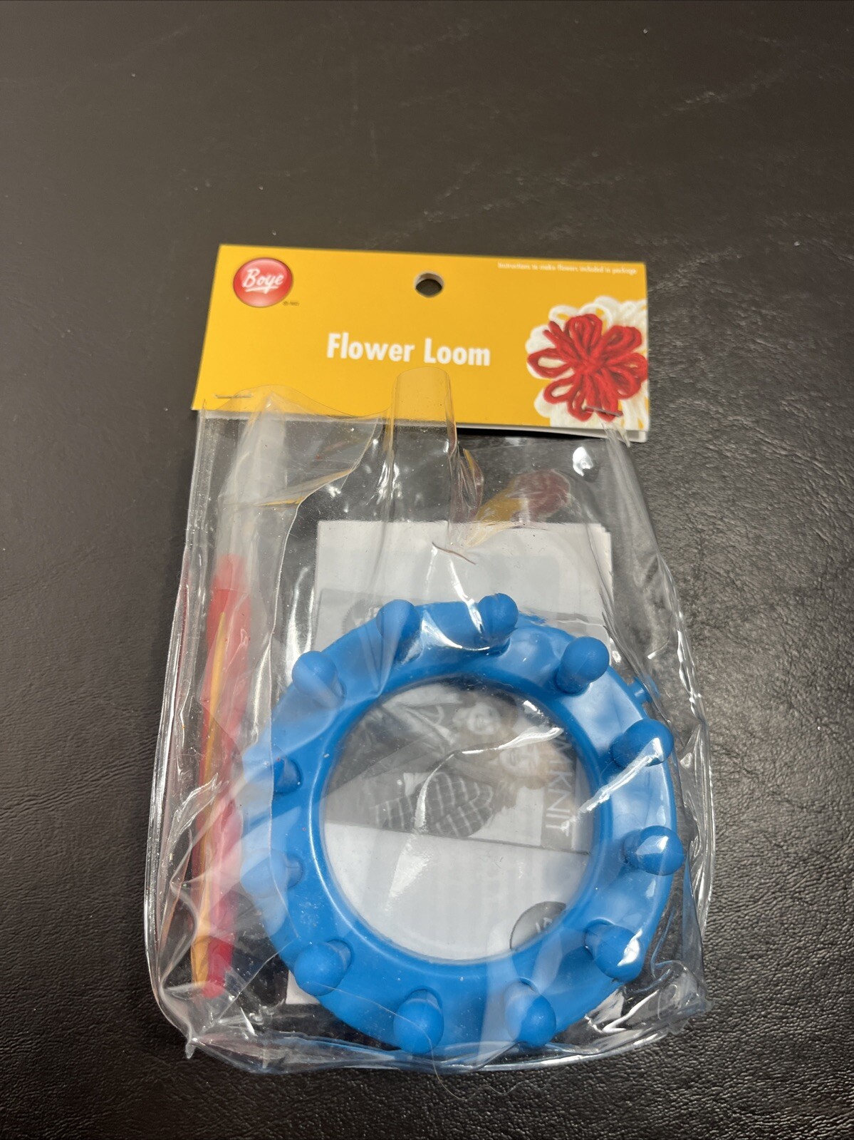 Boye Flower Loom Kit New Yarn Craft Creates Flowers