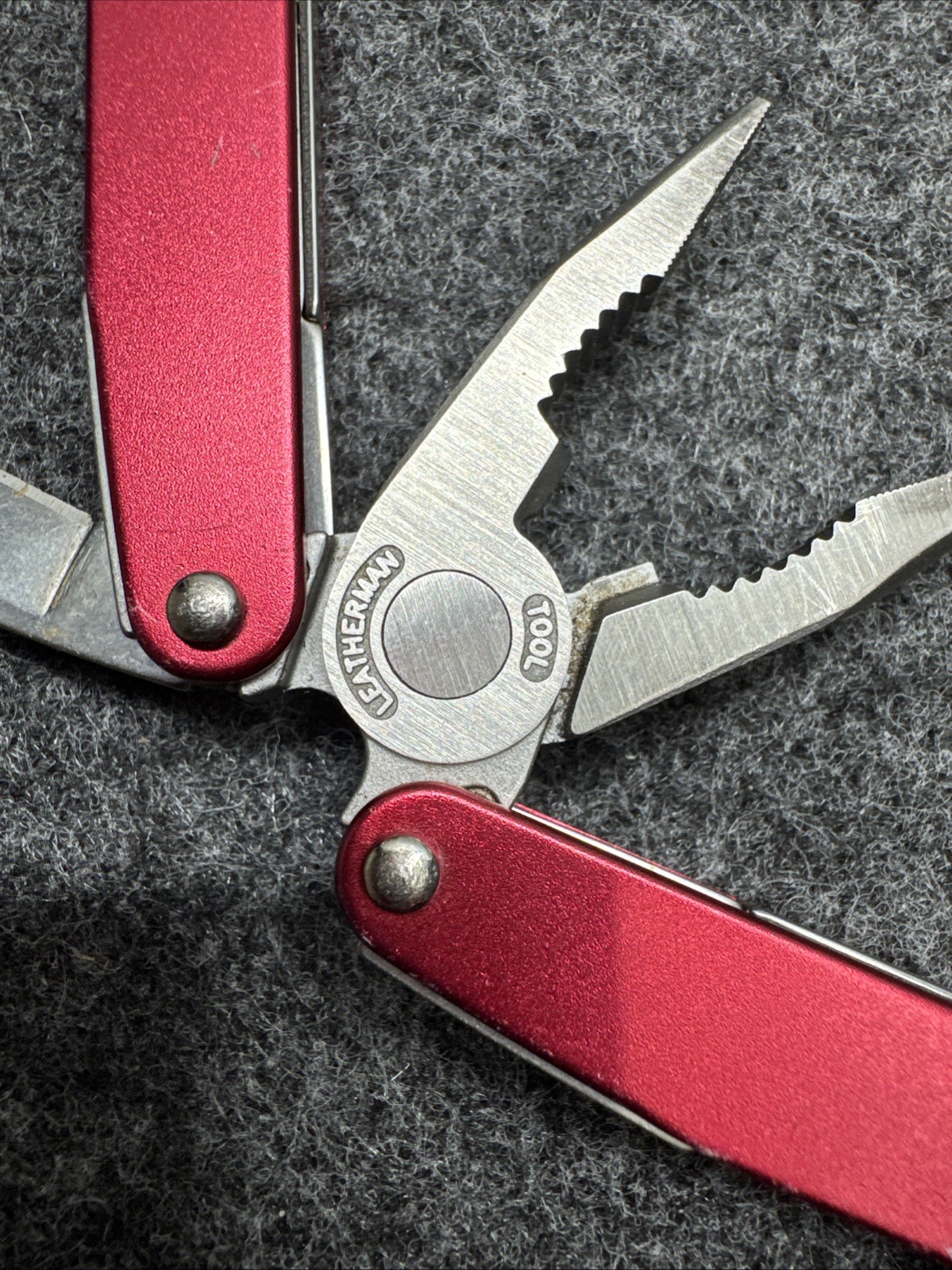 Rare Leatherman Red Multi Tool Hunting /Camping