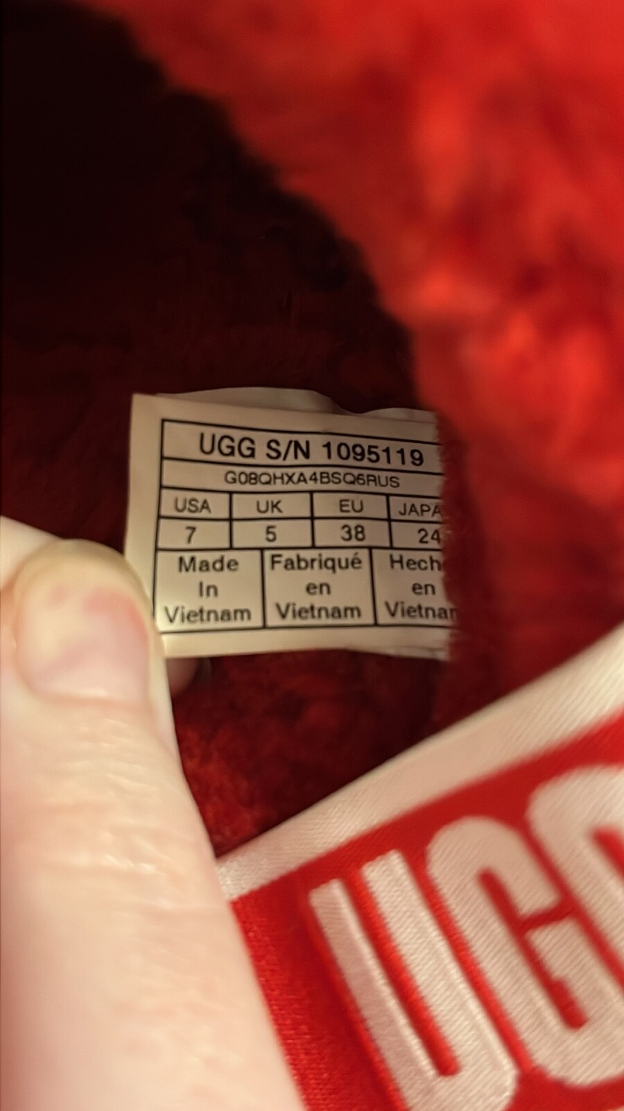 Great Condition Ugg Fluff Yeah Slides Red Womans Size 7 US