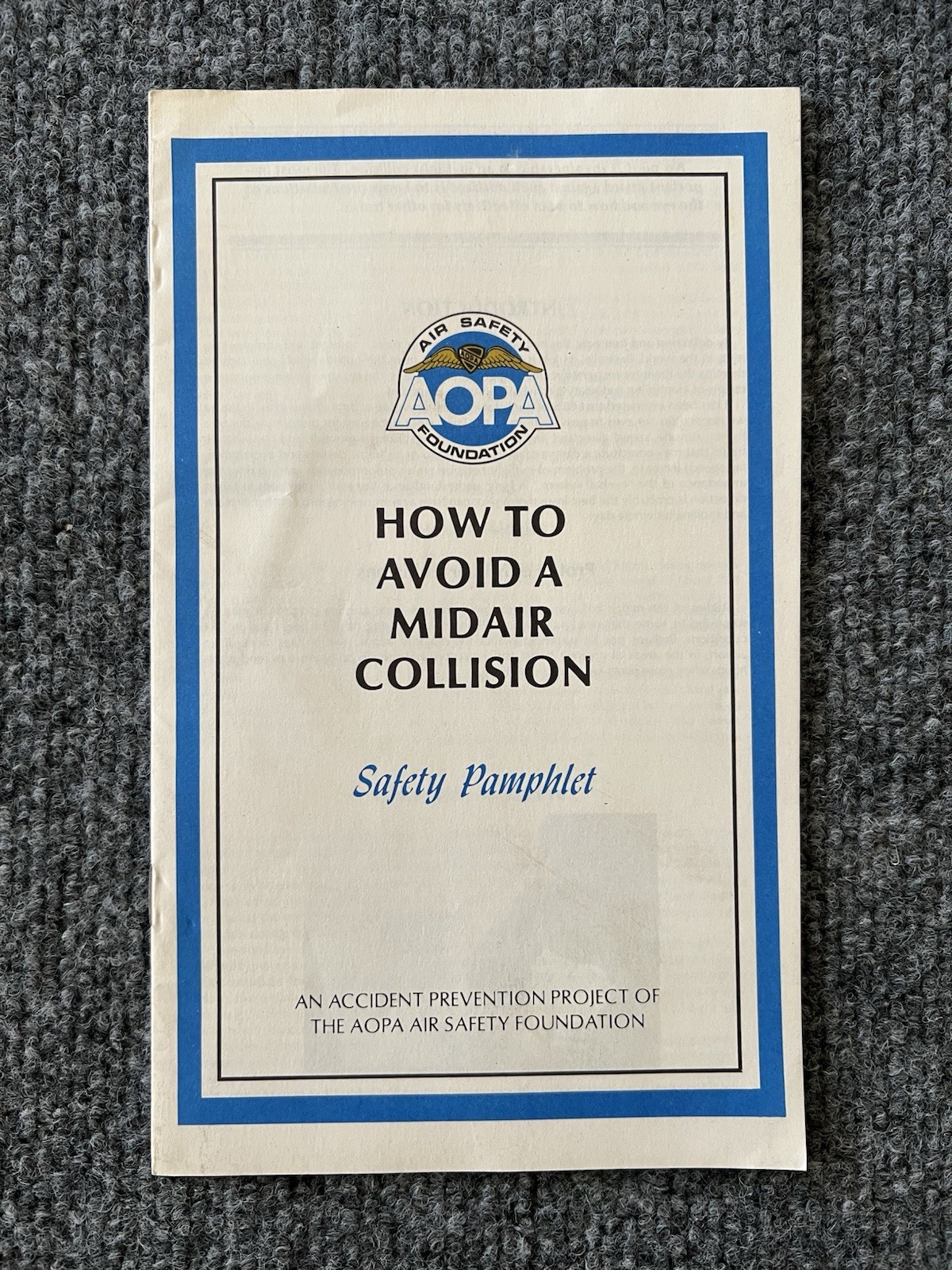 How to Avoid a Midair Collision (AOPA Air Safety) 1994 (Flight Training)