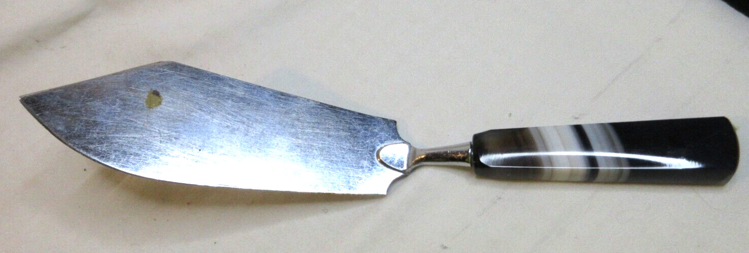 AGATE STRIPED HANDLED SERVING KNIFE~8 3/4" LONG X 1 3/4"