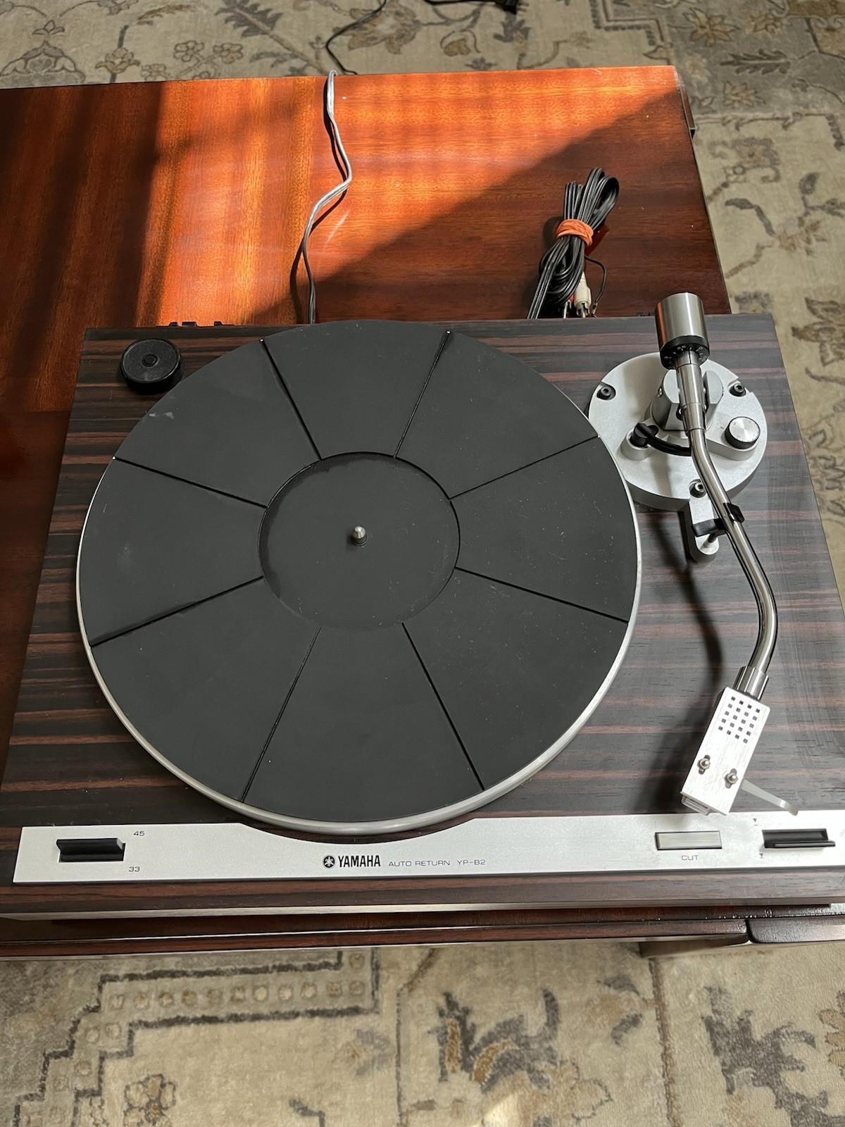 Yamaha YP-B2 Auto-Return Turntable