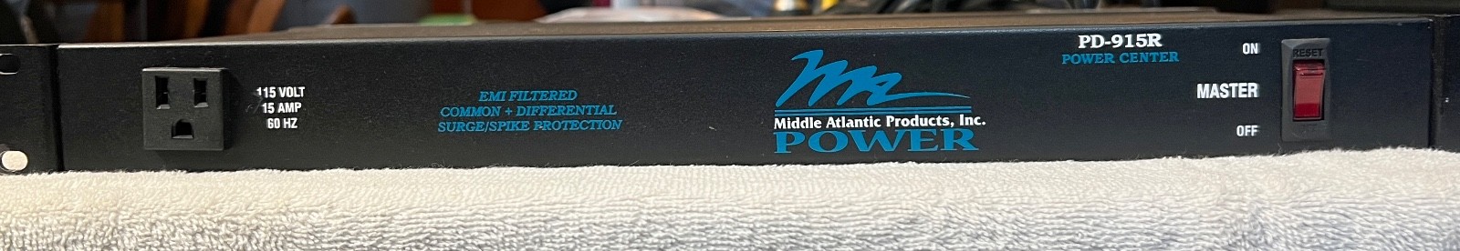 MIDDLE ATLANTIC PD-915r