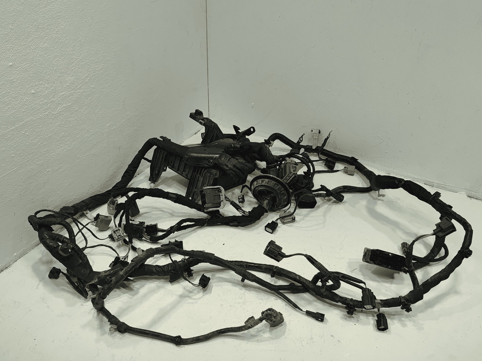 2018 Ford F-150 3.3L Engine Wire Harness OEM