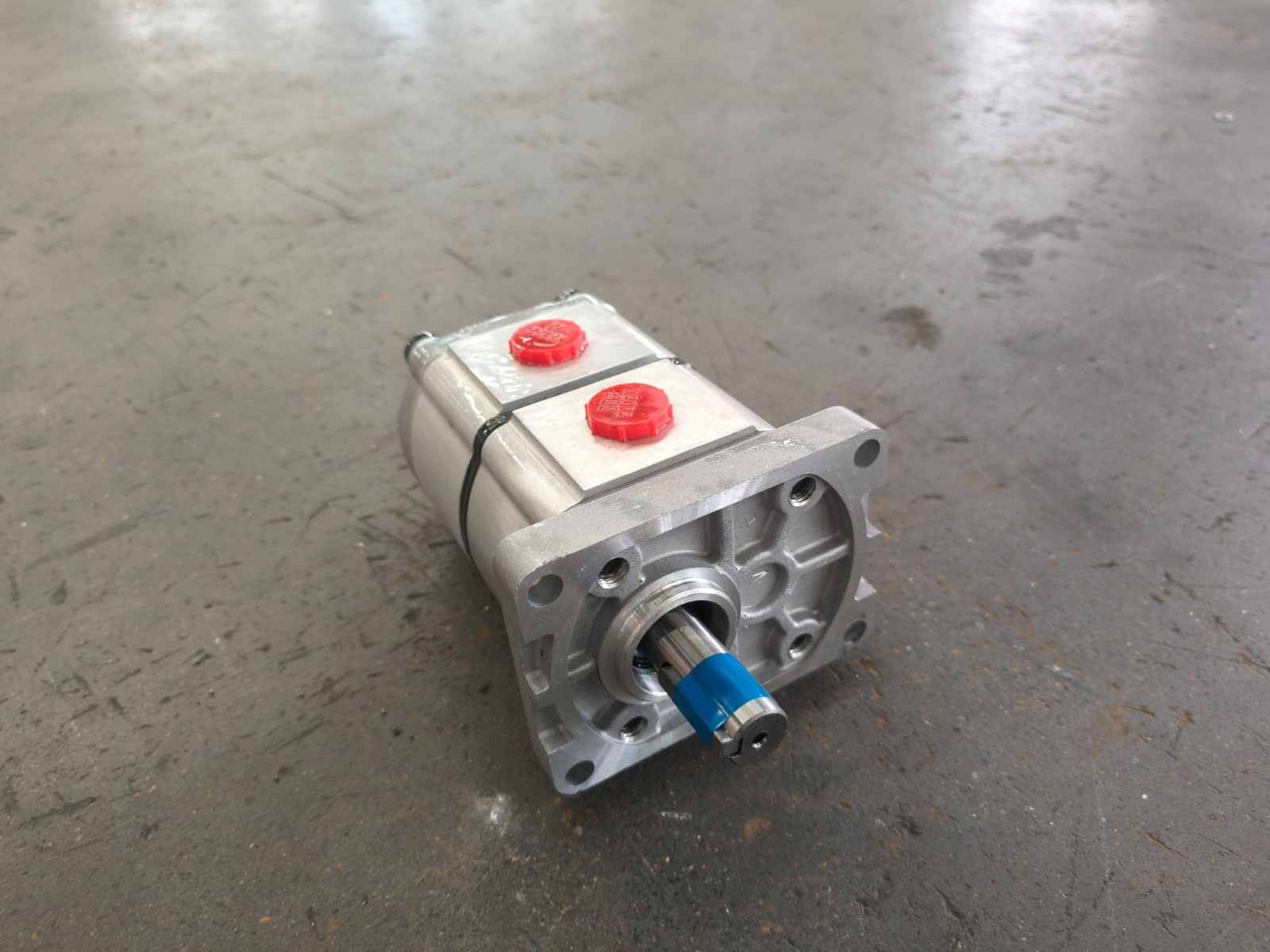 AGT YSRT14 Mini Skid Steer Loader Hydraulic Pump Brand New - Efficient