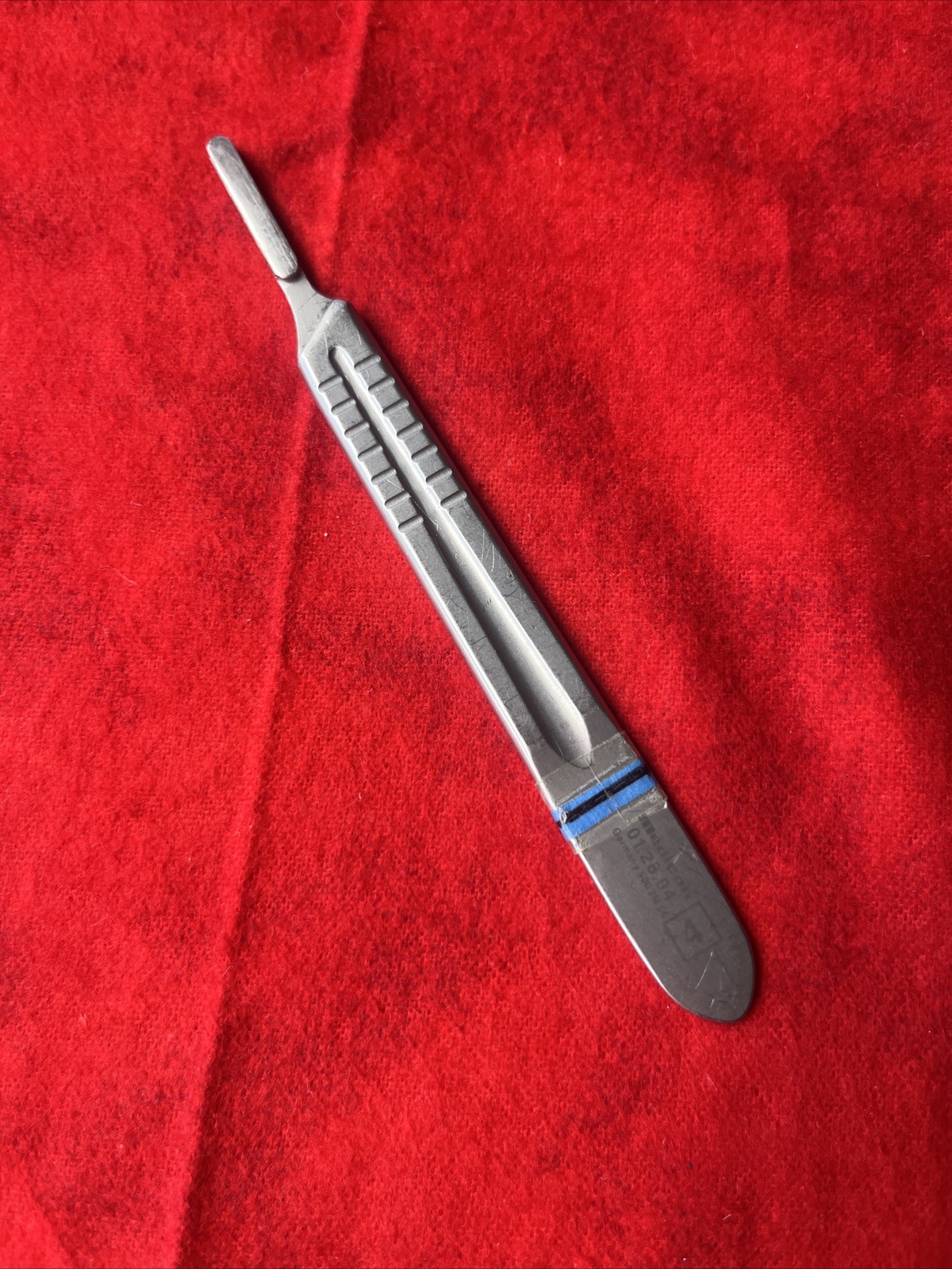 MEDICON 01.28.04 STAINLESS STEEL SCALPEL #4 - GERMANY (t68)