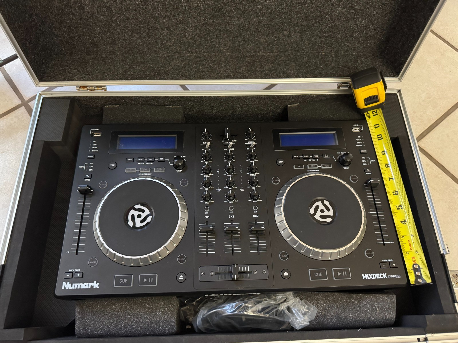 NUMARK MIXDECK EXPRESS Doble DECK USB-A USB-B CD MP3 ++ DJ Controller