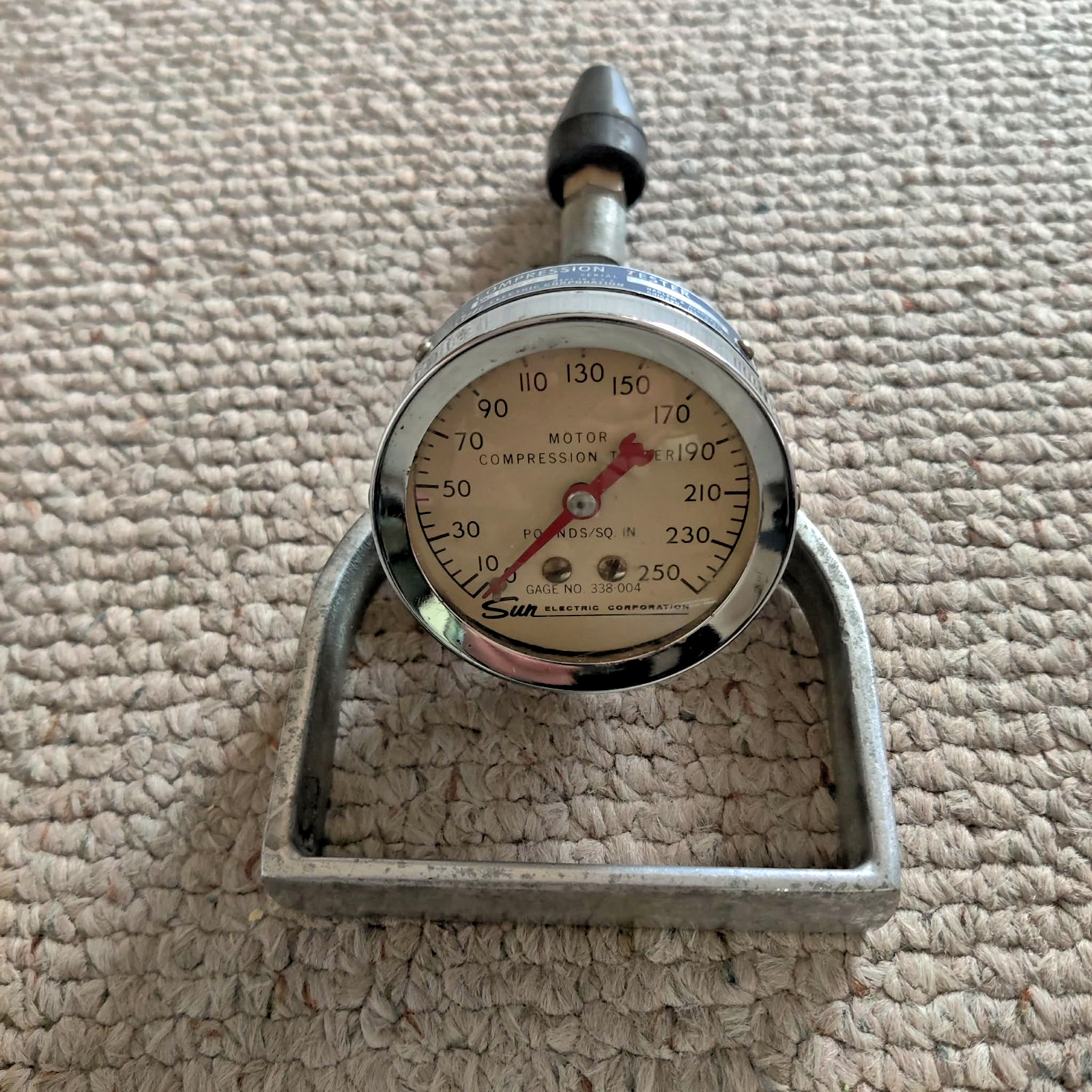 Sun Electric Corp. Model S-80 Engine Compression Tester