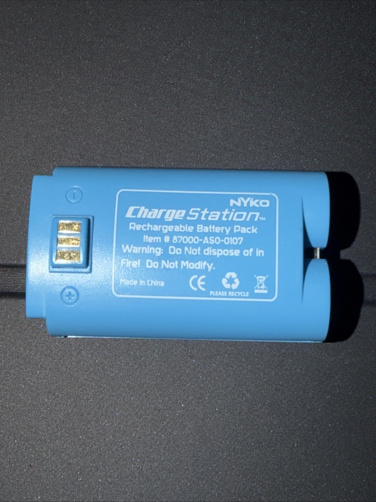 Blue Nyko Rechargeable Battery Pack Charge Station Nintendo Wii 87000-A50-0107