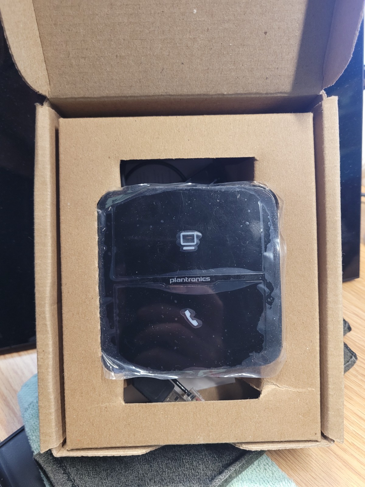 Plantronics MDA220 USB Headset Switch Black