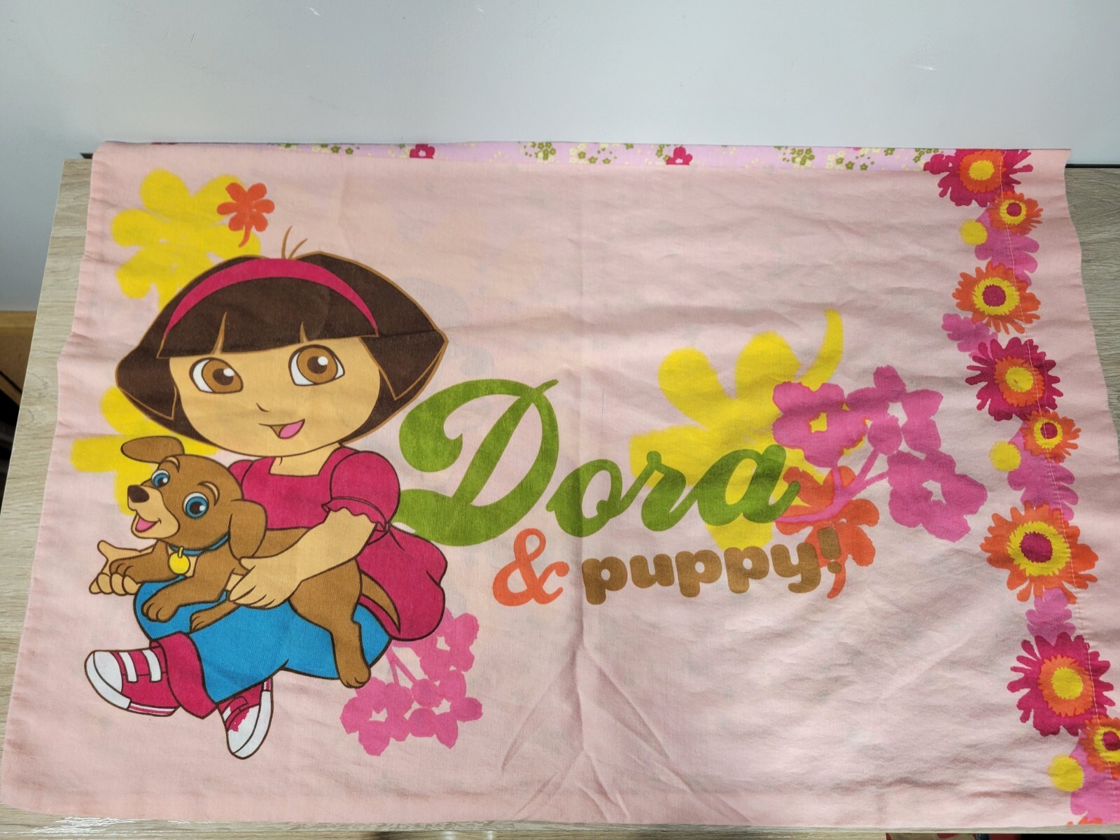 Nickelodeon Dora the Explorer Reversible Pillowcase "Dora Puppy"  Set of 2