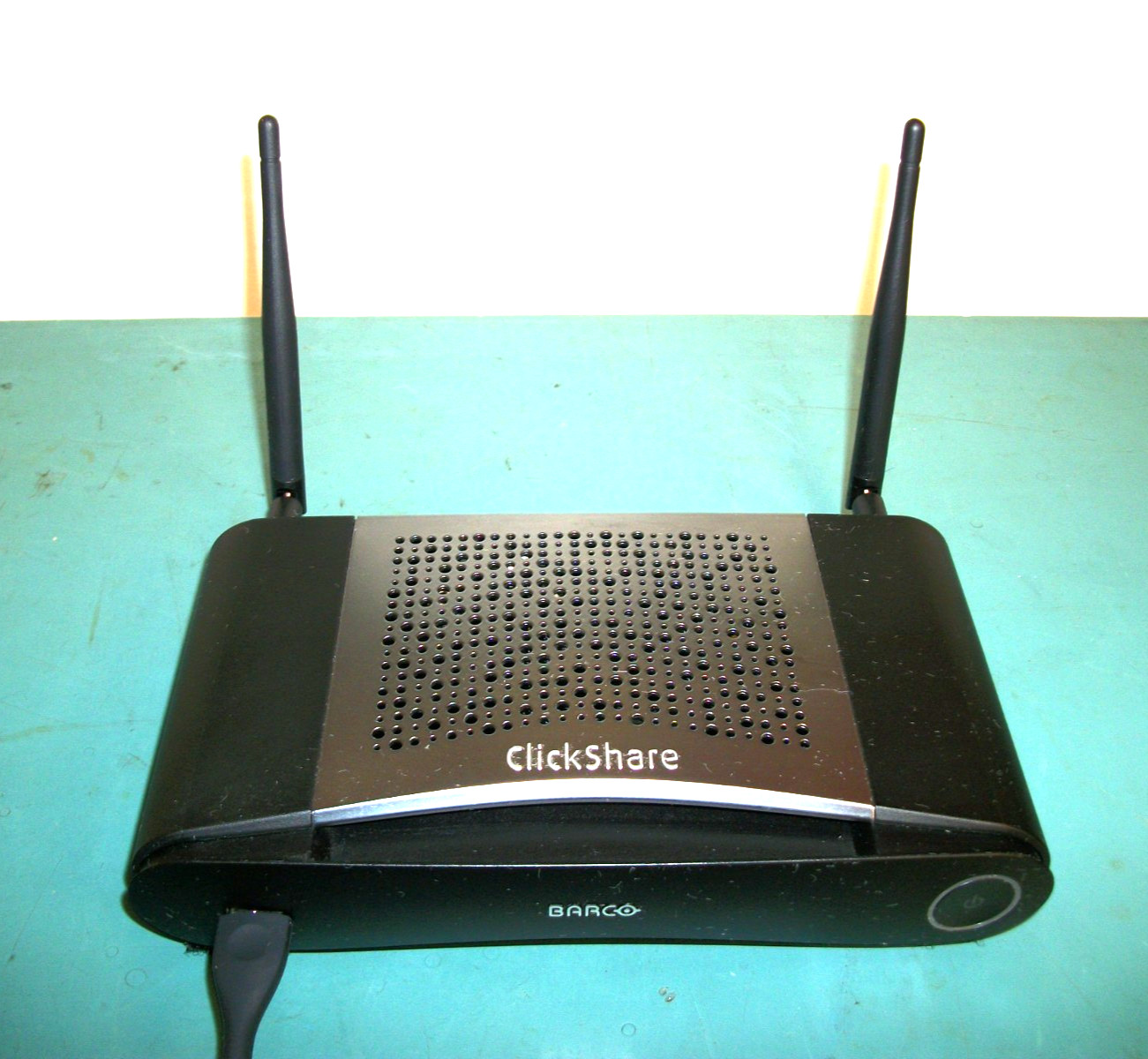 BARCO ClickShare CSE-200 Presentation System Model# R9861520 w/Button