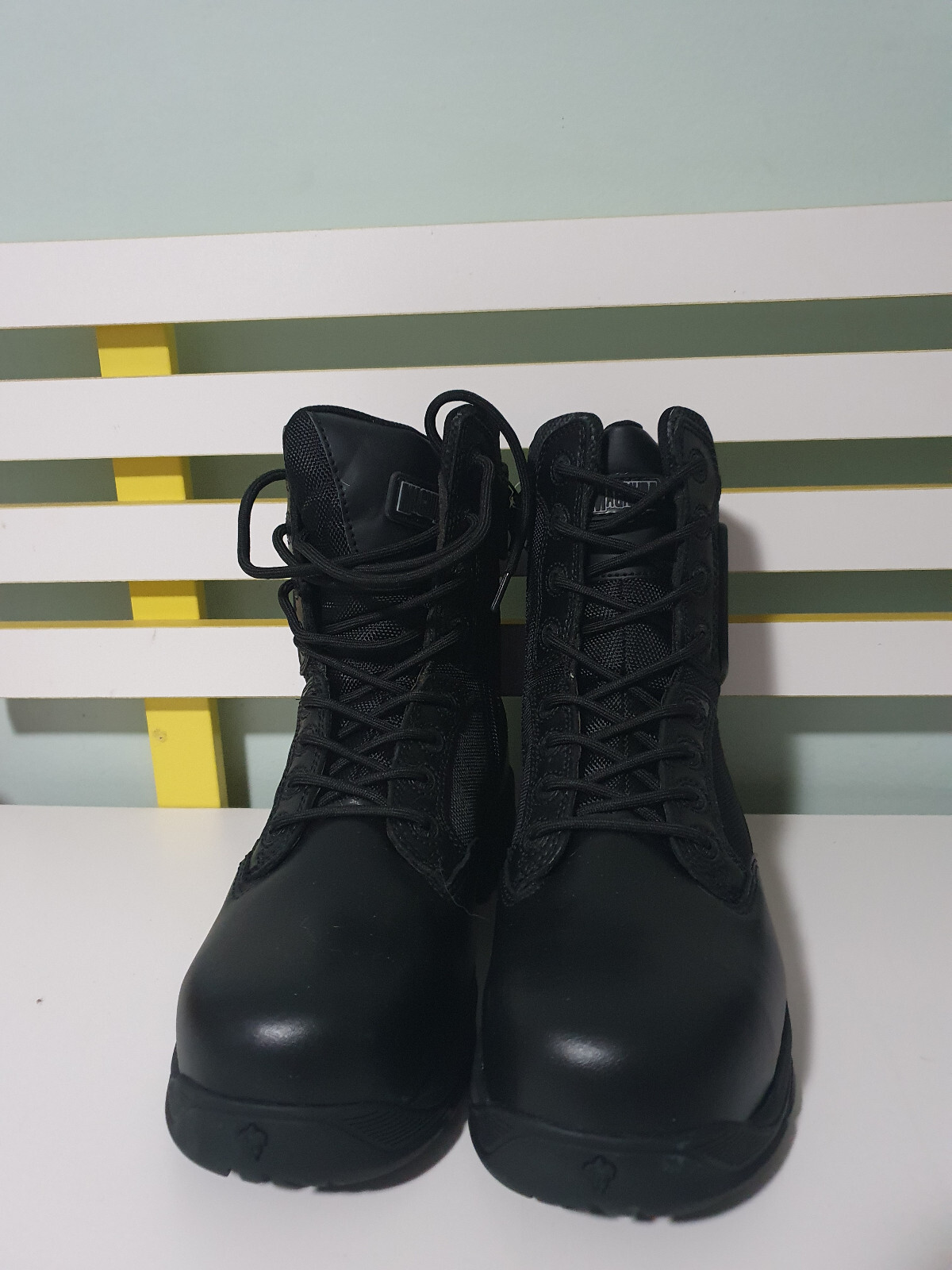 magnum boots strikeforce s2 armourgel SLIP AND OIL RESISTANT US 7