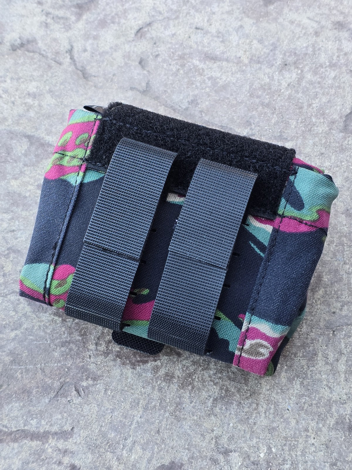 TITAN DUMP POUCH - Internal Magazine Carrier - Molle mountable - Foldable - USA