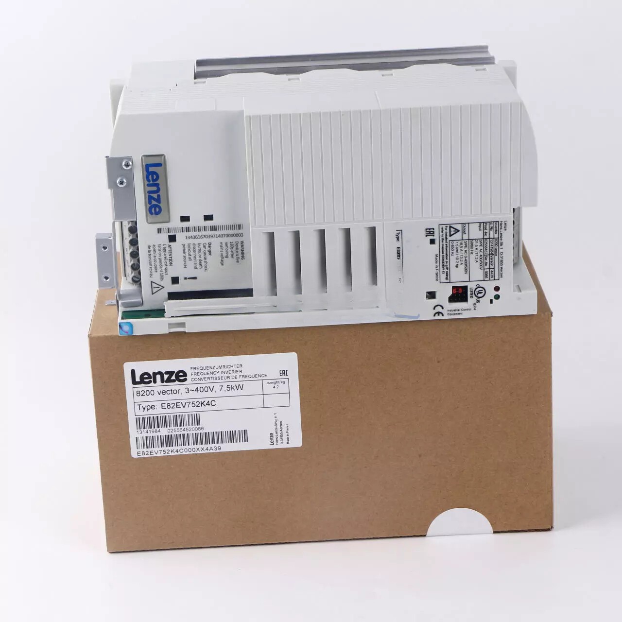 New LENZE E82EV752_4C inverter fast FedEx or E82EV752k4C