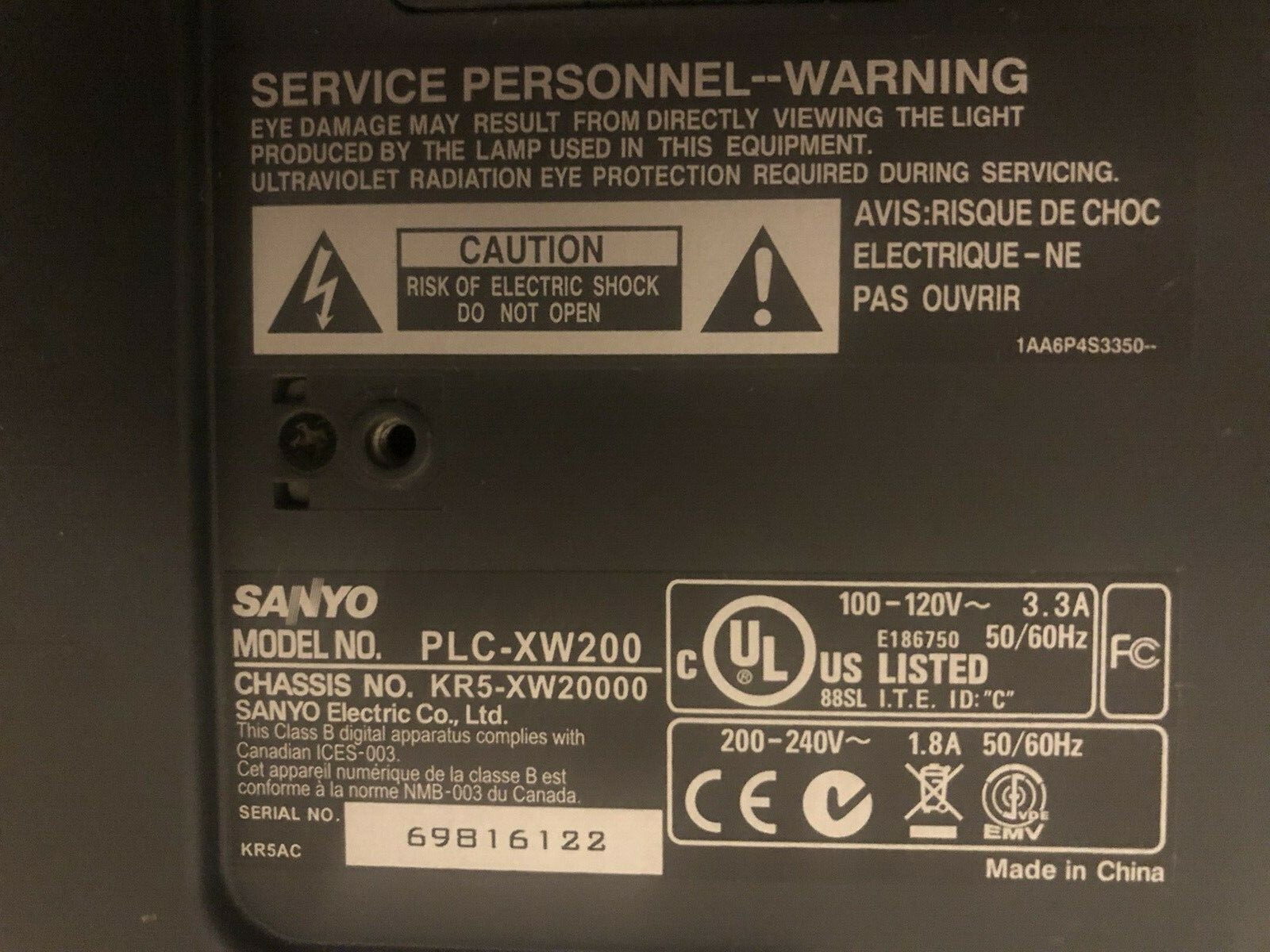 SANYO PLC-XW200 LCD Projector
