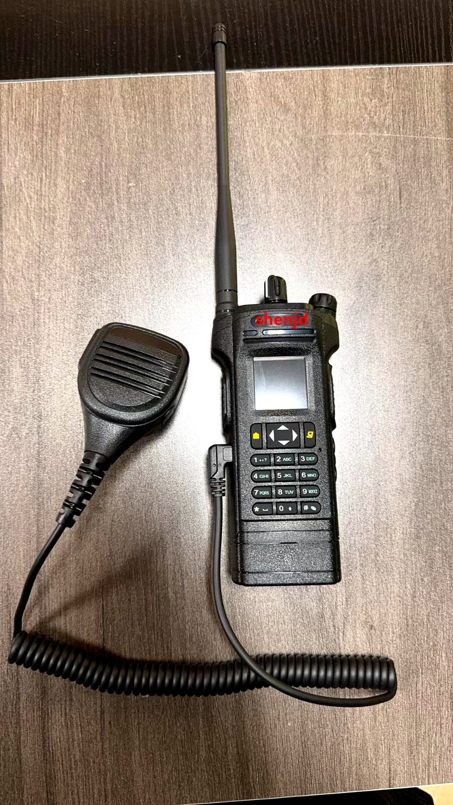 APX-8000 Walkie Talkie Radio VHF UHF Dual PTT w / Handheld Microphone / cable @