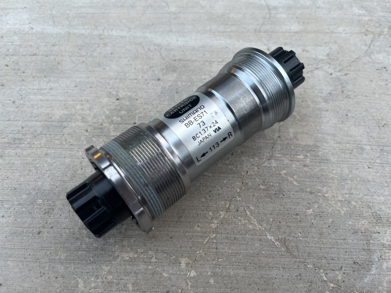 NOS Shimano Deore XT Octalink V2 Cartridge Bearing Bottom Bracket | 73x113 mm